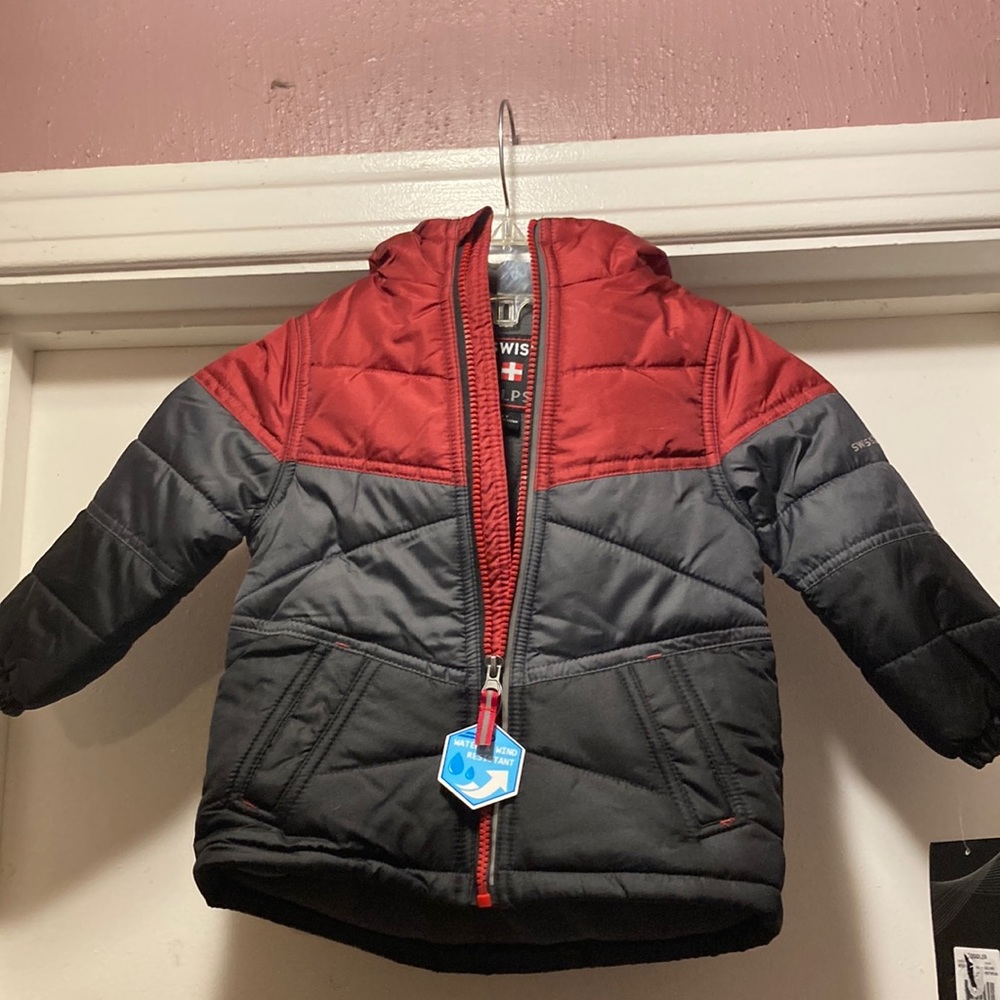 Swiss Alps Boys Toodler Puffer Jacket Size 2T Color Red/Gray/Black